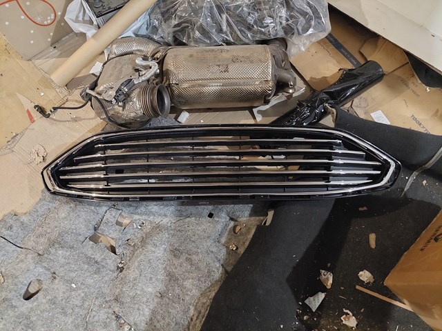 Решетка HS7Z8200AA FORD