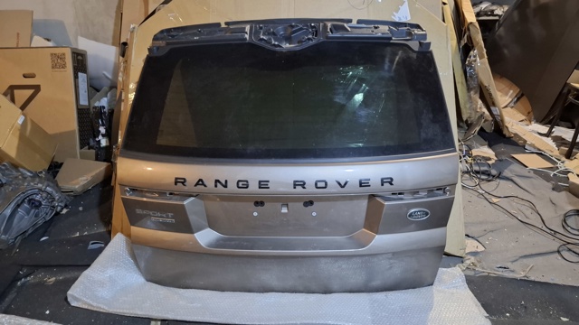 Задняя дверь LR071406 LAND ROVER