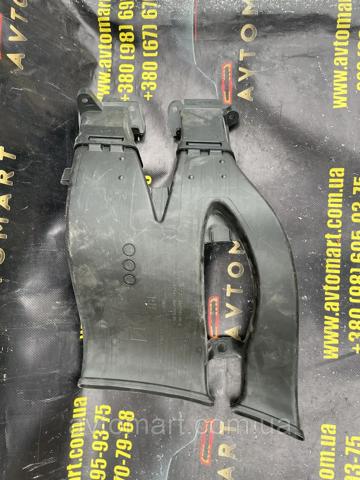 Дефлектор переднего бампера, правый 104393100E Tesla Model