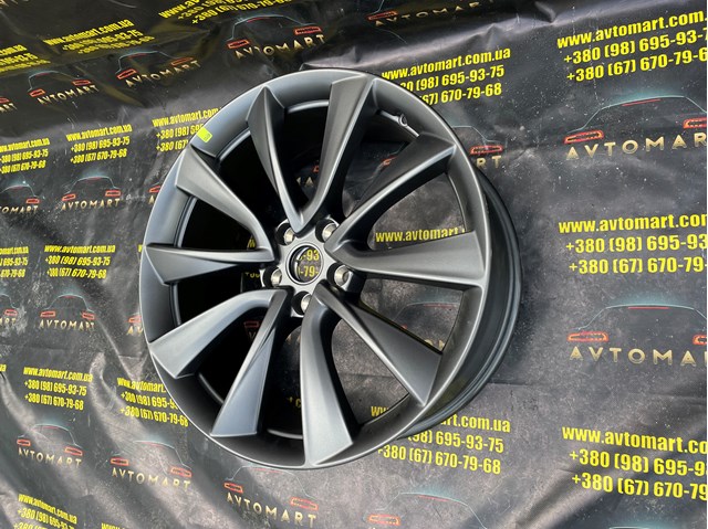 104422700D TESLA купить в Ужгород