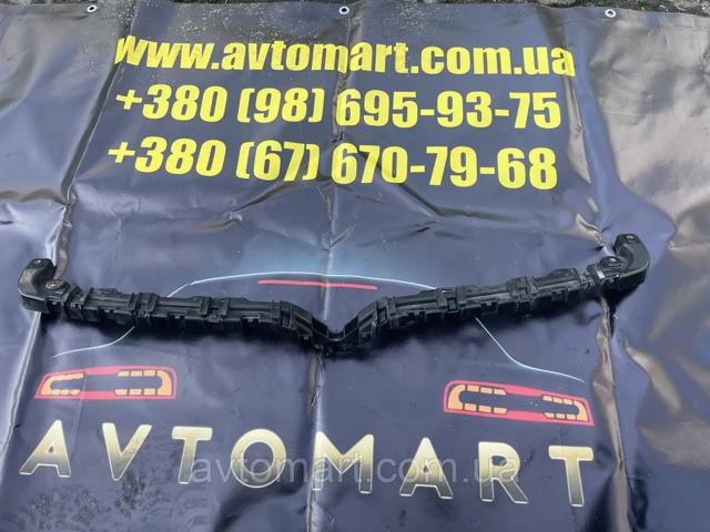Кронштейн решетки радиатора 105506900E Tesla Model
