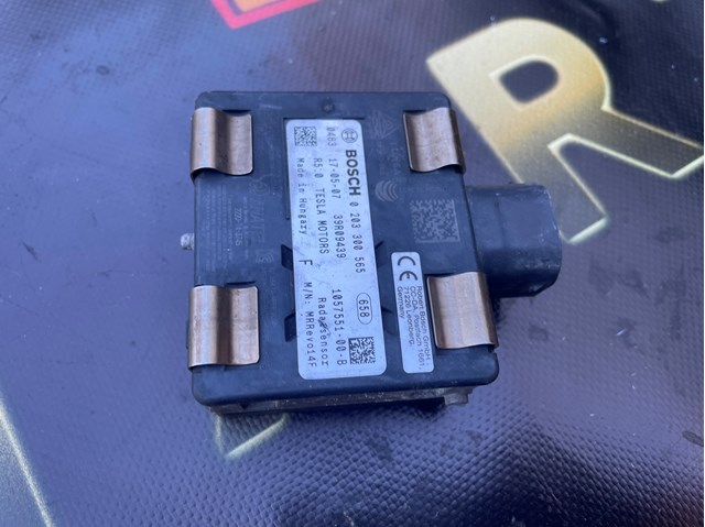 105755100B TESLA Радарный датчик дистанции купить в Черкассы