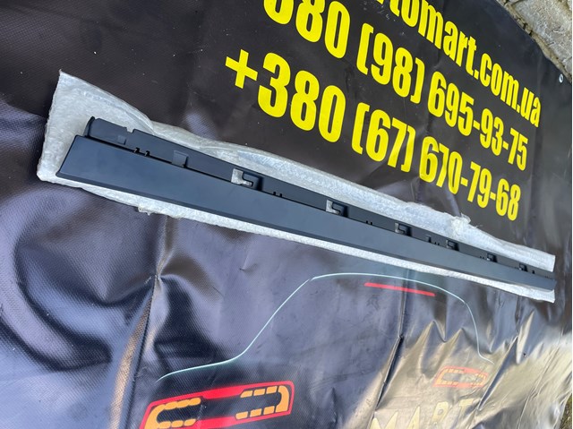 VAG 3G0853268 Молдинг двери передней правой нижний в наличии Павлоград