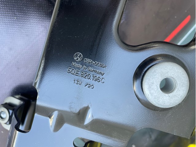 VAG 5QE820196C в наличии Павлоград