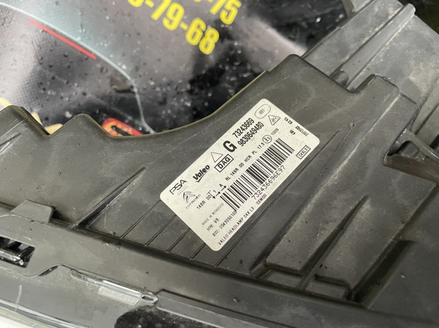 PEUGEOT 9830649480 Левая фара в наличии Киев
