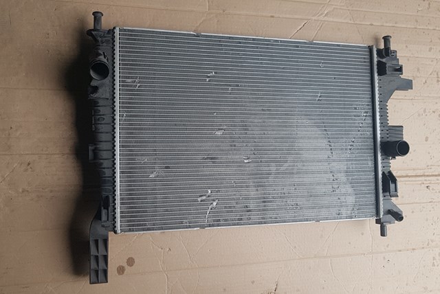 FORD CV618005VC Радиатор в наличии Запорожье