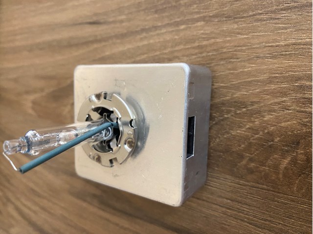 PHILIPS 9285410171 Лампочка ксеноновая в наличии Харьков