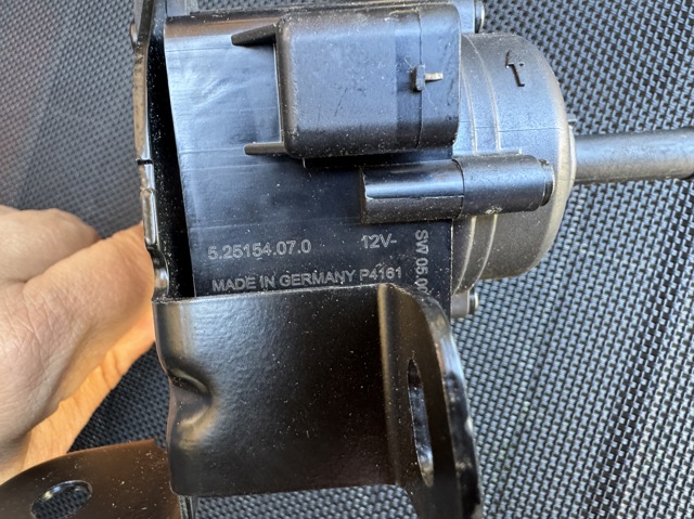 FORD 2262108 Насос системы отопления в наличии Львов