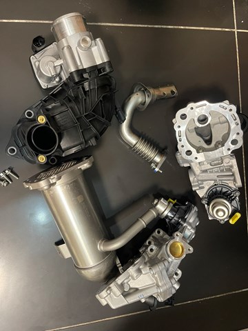 FORD 2318129 Патрубок системы рециркуляции отработавших газов EGR в наличии Запорожье