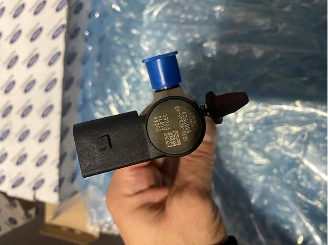 JB3Q9K546AB FORD Топливные форсунки купить в Одесса