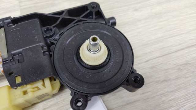 FORD 0130822732 в наличии Каменское