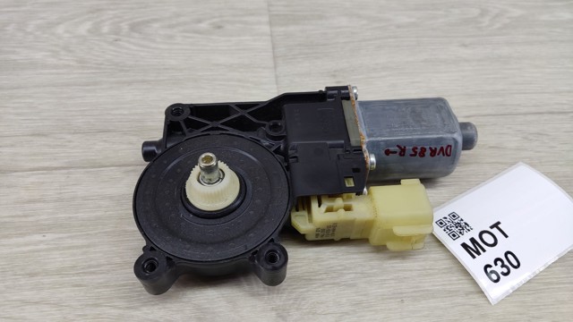 FORD 0130822733 Мотор стеклоподъемника двери передней правой в наличии Черкассы