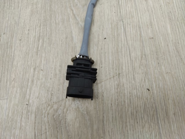 Лямбдазонд, датчик кислорода Opel Astra J Sports Tourer