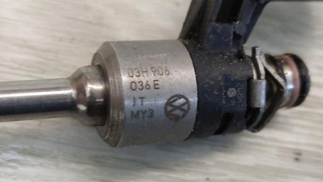 VAG 03H906036E Форсунка впрыска топлива в наличии Запорожье
