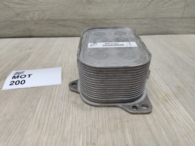 VAG 03N117021 Масляный радиатор в наличии Тернополь