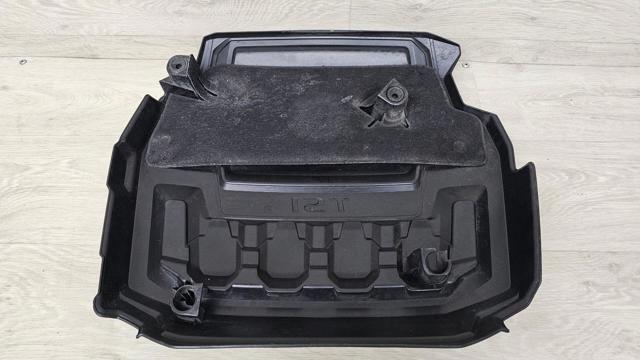 VAG 06K103925CL Крышка двигателя в наличии Тернополь