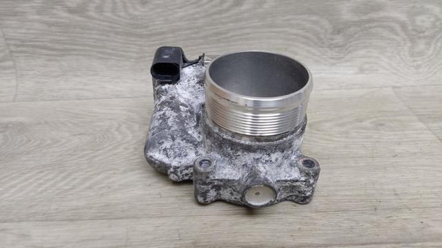 Заслонка воздушная 06K133062AN VAG