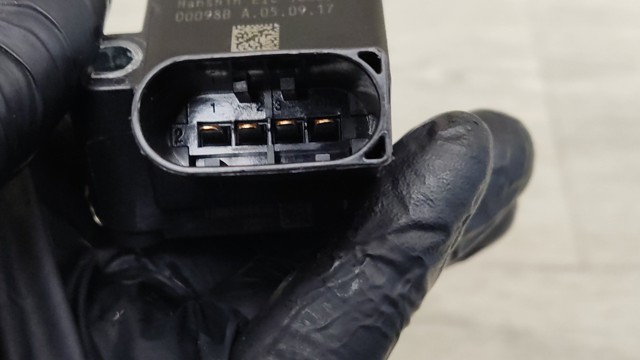 VAG 06L905110F Катушка зажигания в наличии Чернигов