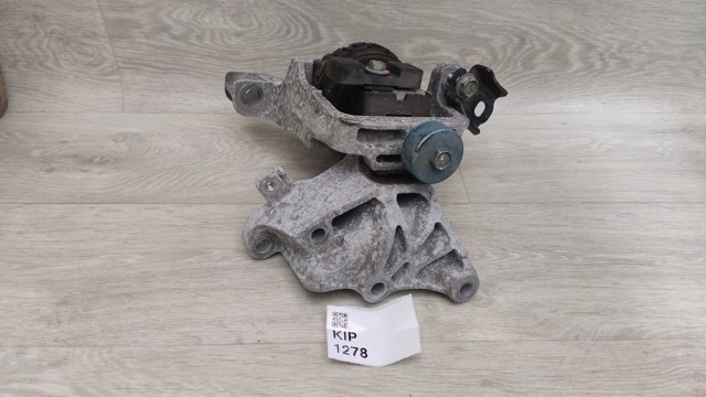 NISSAN 112105NA0B Правая подушка двигателя в наличии Хмельницкий