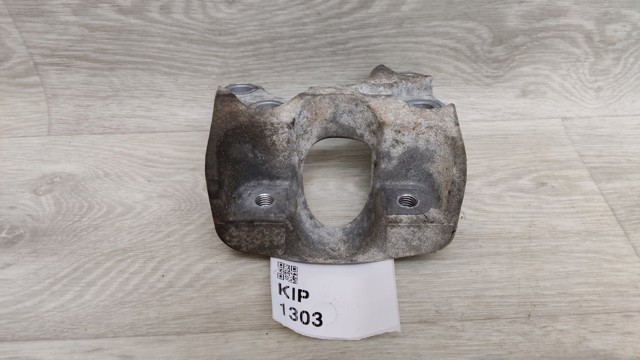 Кронштейн подушки (опоры) двигателя, задней 113325NA0A NISSAN
