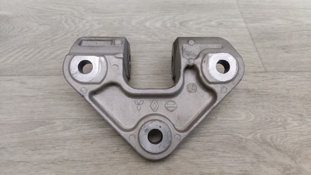 Кронштейн подушки (опоры) двигателя, задней 113326RA0A NISSAN