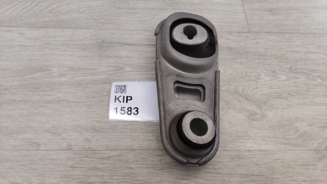Задняя подушка двигателя 113606LA0A NISSAN