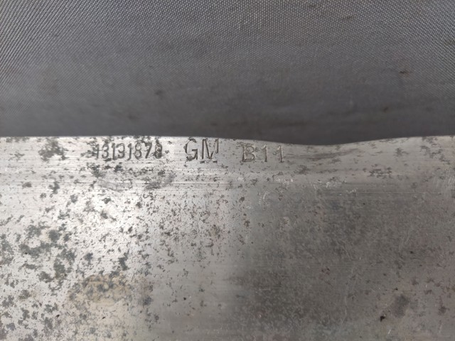 Шина бампера переднего 13191879 OPEL