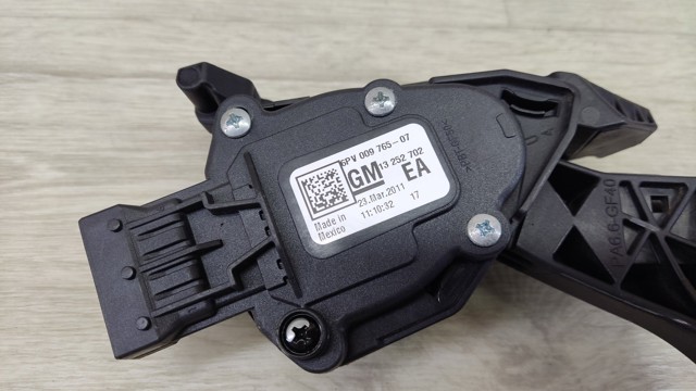13252702 GM Педаль газа (акселератора) купить в Черновцы