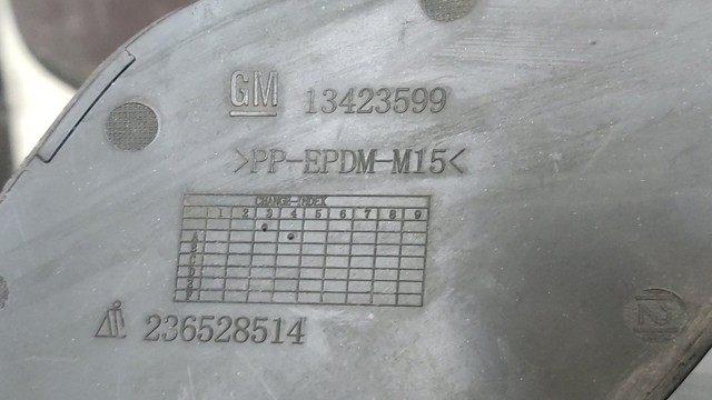 OPEL 13423599 Заглушка бампера буксировочного крюка передняя в наличии Павлоград