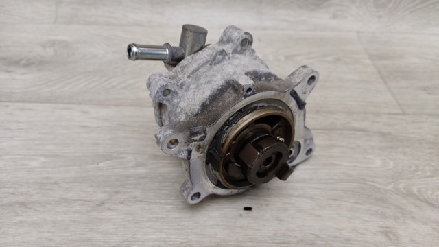 NISSAN 146505NA0A Вакуумный насос в наличии Ужгород