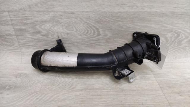 Патрубок дроссельной заслонки 16121HG00H NISSAN