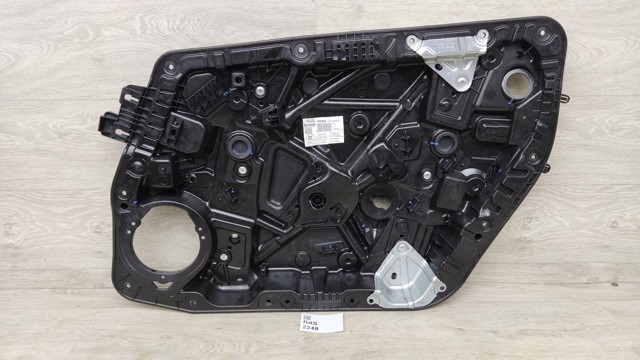 Стеклоподъемник передней правой двери 1777205005 MERCEDES
