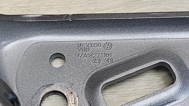 VAG 17A827301 Петля крышки багажника в наличии Кривой Рог