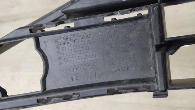 VAG 17A853677 Решетка бампера в наличии Хмельницкий