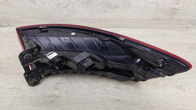 17A945095A VAG Фонарь задний левый внешний купить в Николаев