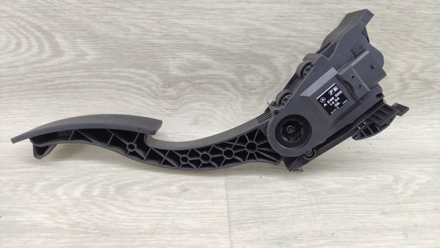 180025DF0A Педаль газа купить Черновцы