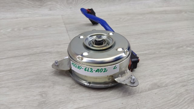 190306L2A02 HONDA Мотор вентилятора системы охлаждения левый купить в Кривой Рог