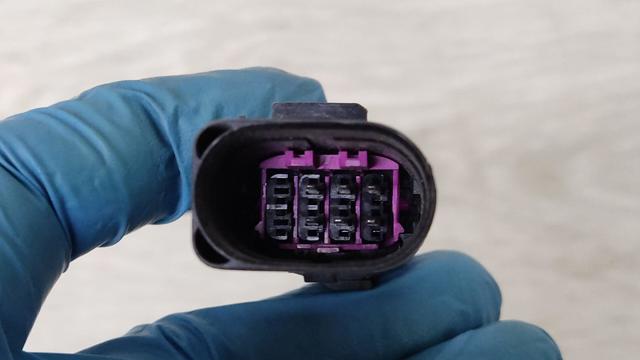 Разъем (фишка) универсальный 1J0973814 VAG