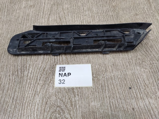 Кронштейн бампера переднего, внешний левый 1T0807049 VAG