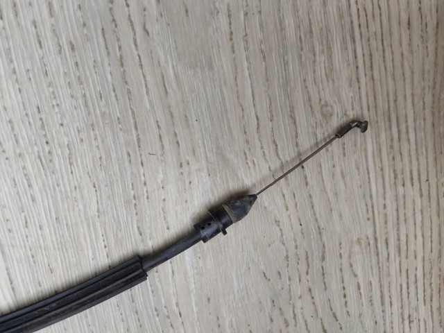 Трос/тяга открывания замка двери задней 1U4839099A VAG