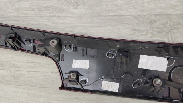 1WD55TRMAD CHRYSLER Накладка багажника купить в Тернополь