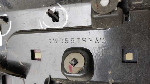 CHRYSLER 1WD55TRMAD Накладка багажника в наличии Львов