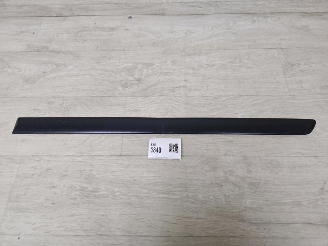 Молдинг двери задней левой 1Z0853753D VAG