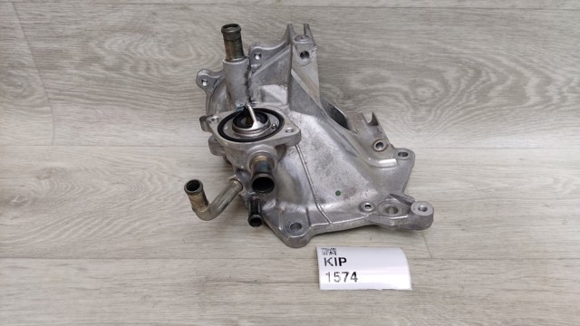 210136RA0A NISSAN Помпа водяная (насос) охлаждения, корпус купить в Запорожье
