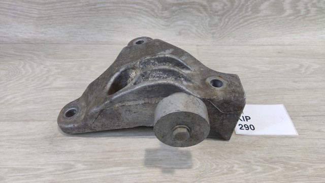 BMW 22116777605 Кронштейн подушки (опоры) двигателя левой в наличии Николаев