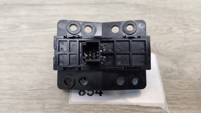 Блок кнопок центральной консоли 252734BA0A NISSAN