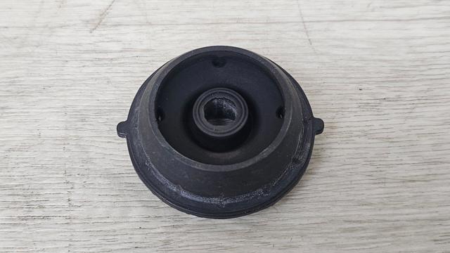 Подушка радиаотра нижняя 253362F650 HYUNDAI