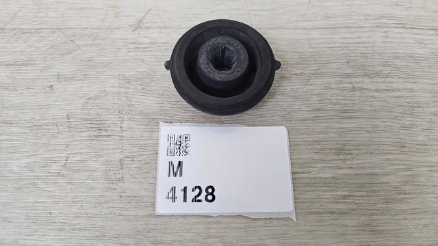 HYUNDAI 253362F650 Подушка радиатора нижняя в наличии Одесса