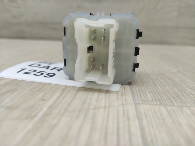 254112588R RENAULT Кнопочный блок управления стеклоподъемником передний левый купить в Каменское