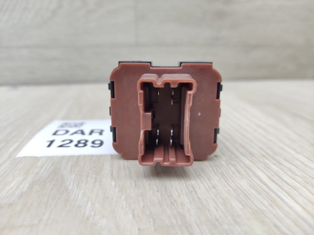 254113300R RENAULT Кнопочный блок управления стеклоподъемником передний левый купить в Ровно